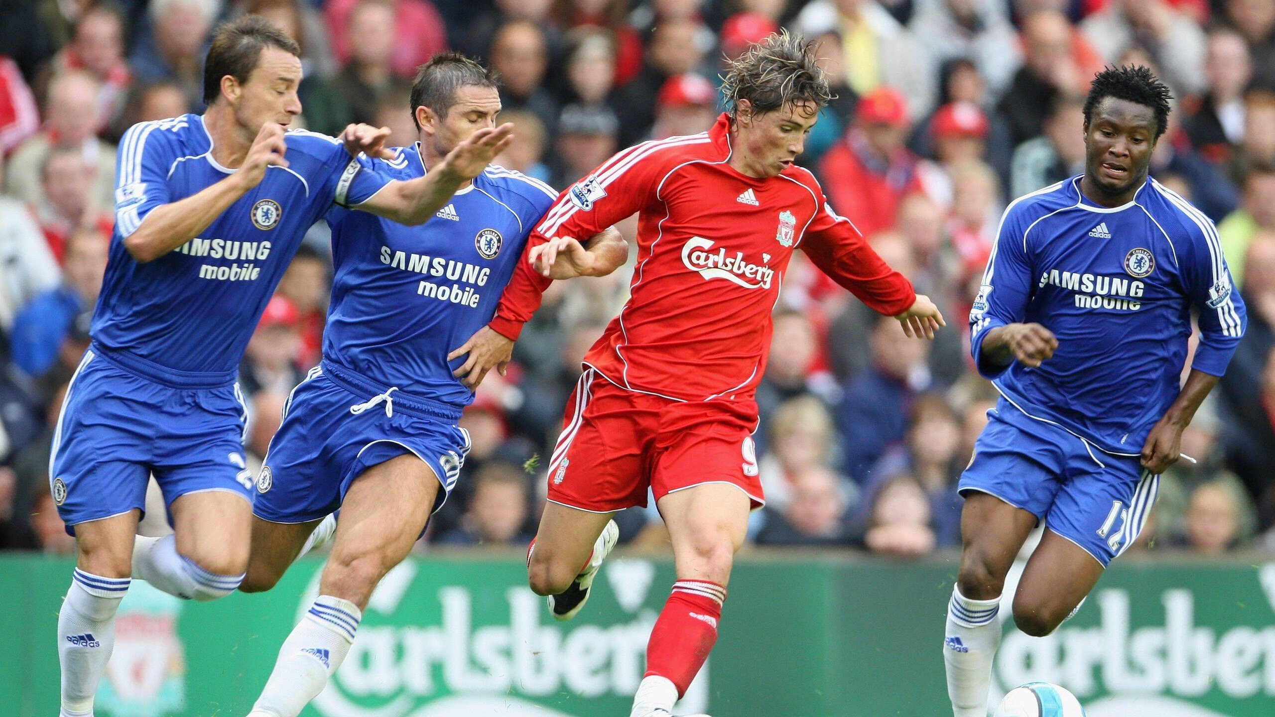 搏击比赛激烈角逐彰显力量与技巧,搏击的比赛